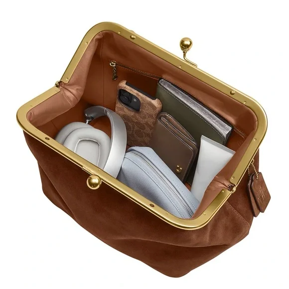 COACH
Kisslock Large Suede Frame Bag 27 - Picture 4 of 5